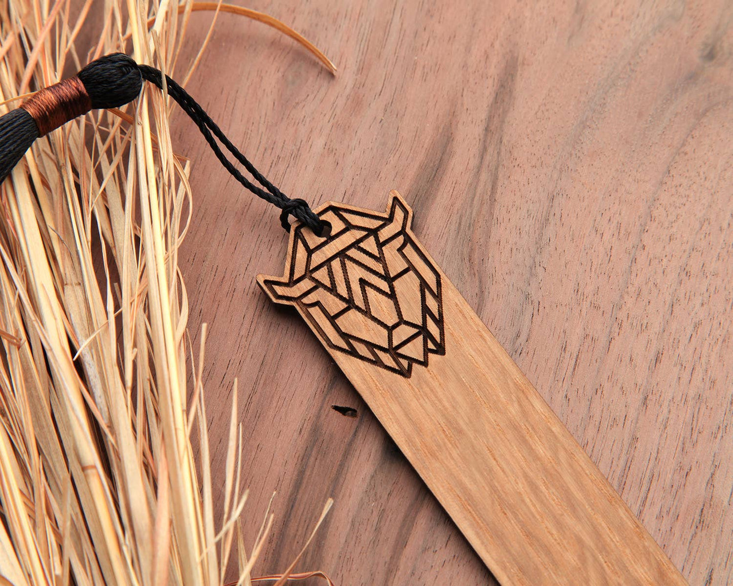 Bison | Bookmark | Oak